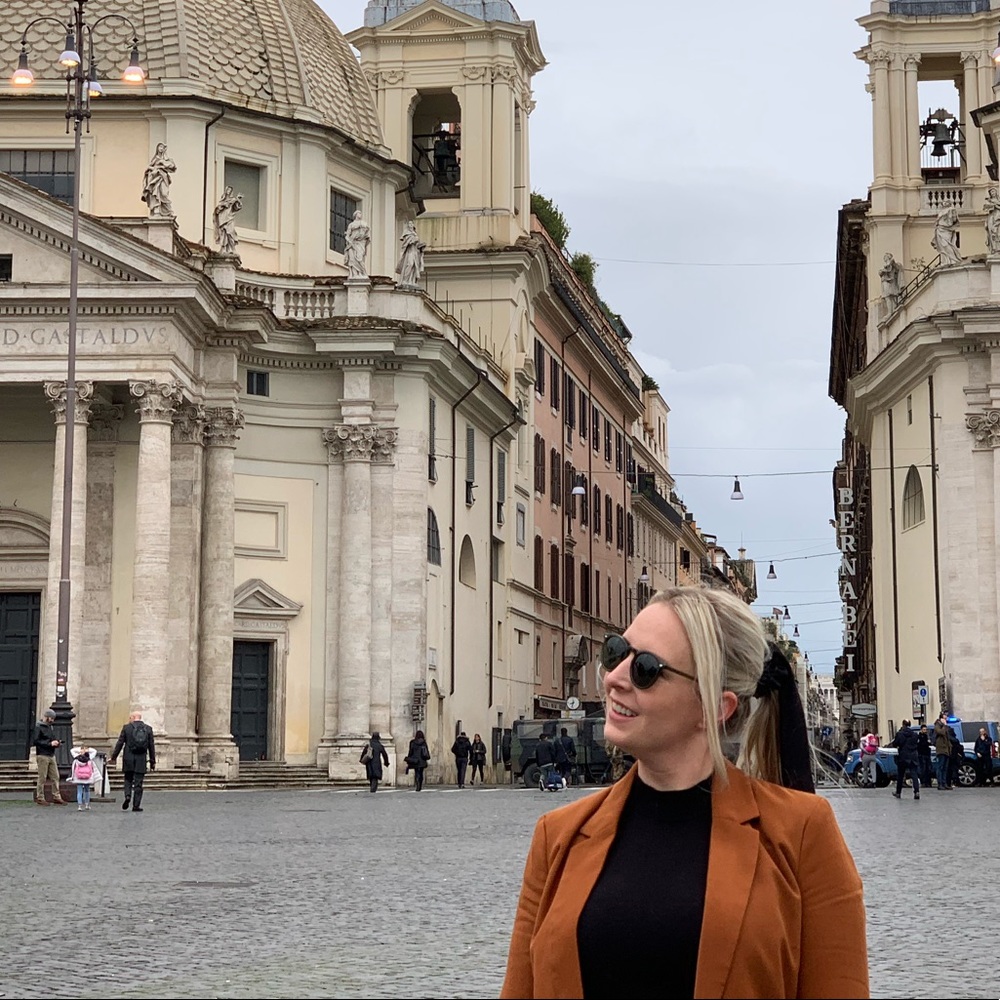 Meet your Posher, Andrea